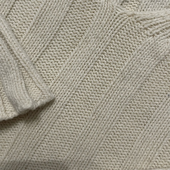 Urban Outfitters cream v neck ribbed long sleeve cropped sweater petite S - Picture 6 of 13